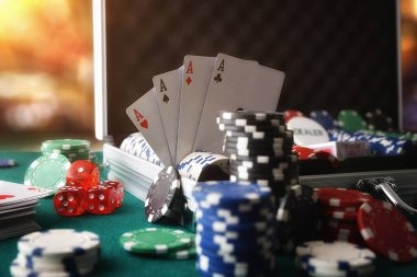 j200 slot payment methods including DANA, OVO, GoPay, and QRIS displayed on mobile screen